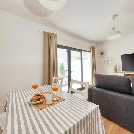 Дом отдыха Casa Juana Isabela-villas Gardenia Коста-Тегисе