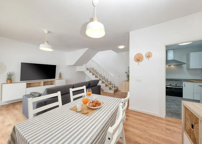 Casa Juana Isabela-villas Gardenia 度假居 *